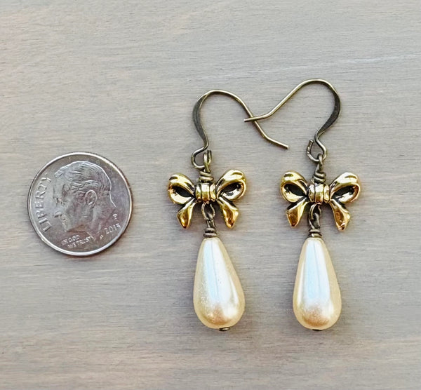 French Bow Classic Pearl Drop Earrings