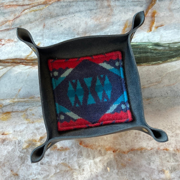 The Scrappy Catchall, Black