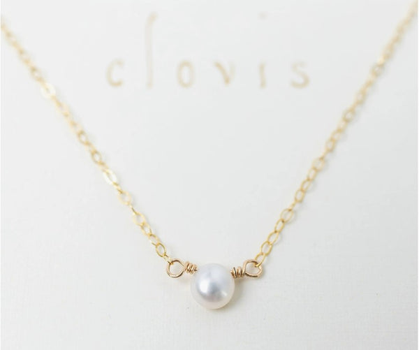 Solo Pearl Necklace