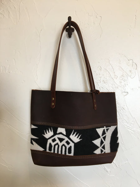 Pendleton Short Tote, B & W Constellation
