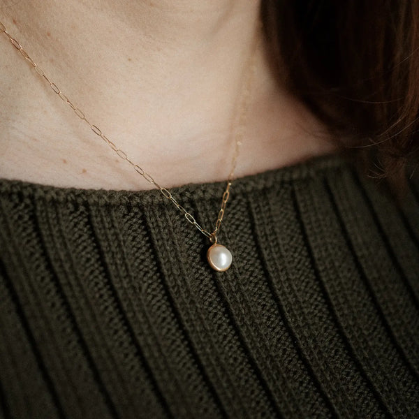 Hyalite Pearl Necklace
