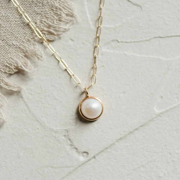 Hyalite Pearl Necklace