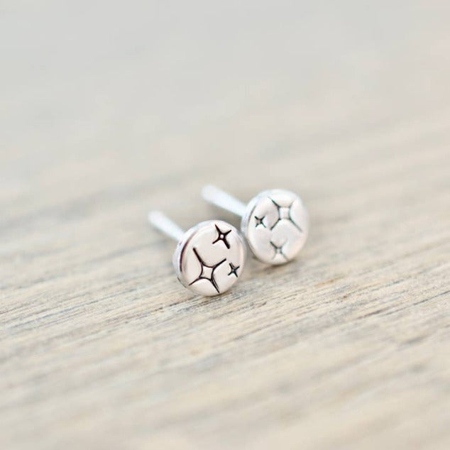 ★SENTIMENTS★ NO.328 [SILVER] STAR UNBALANCE EARRING NO.328 [SILVER] STAR UNBALANCE EARRING - SENTIMENTS | 60